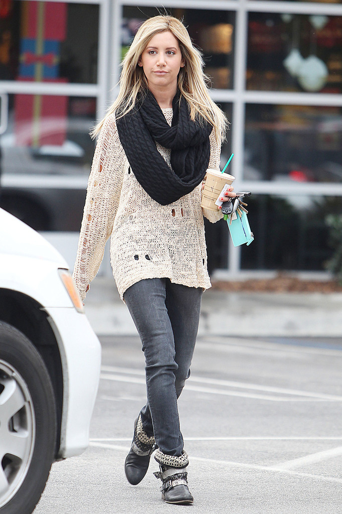 Ashley Tisdale - In Jeans at Starbucks in Los Angeles